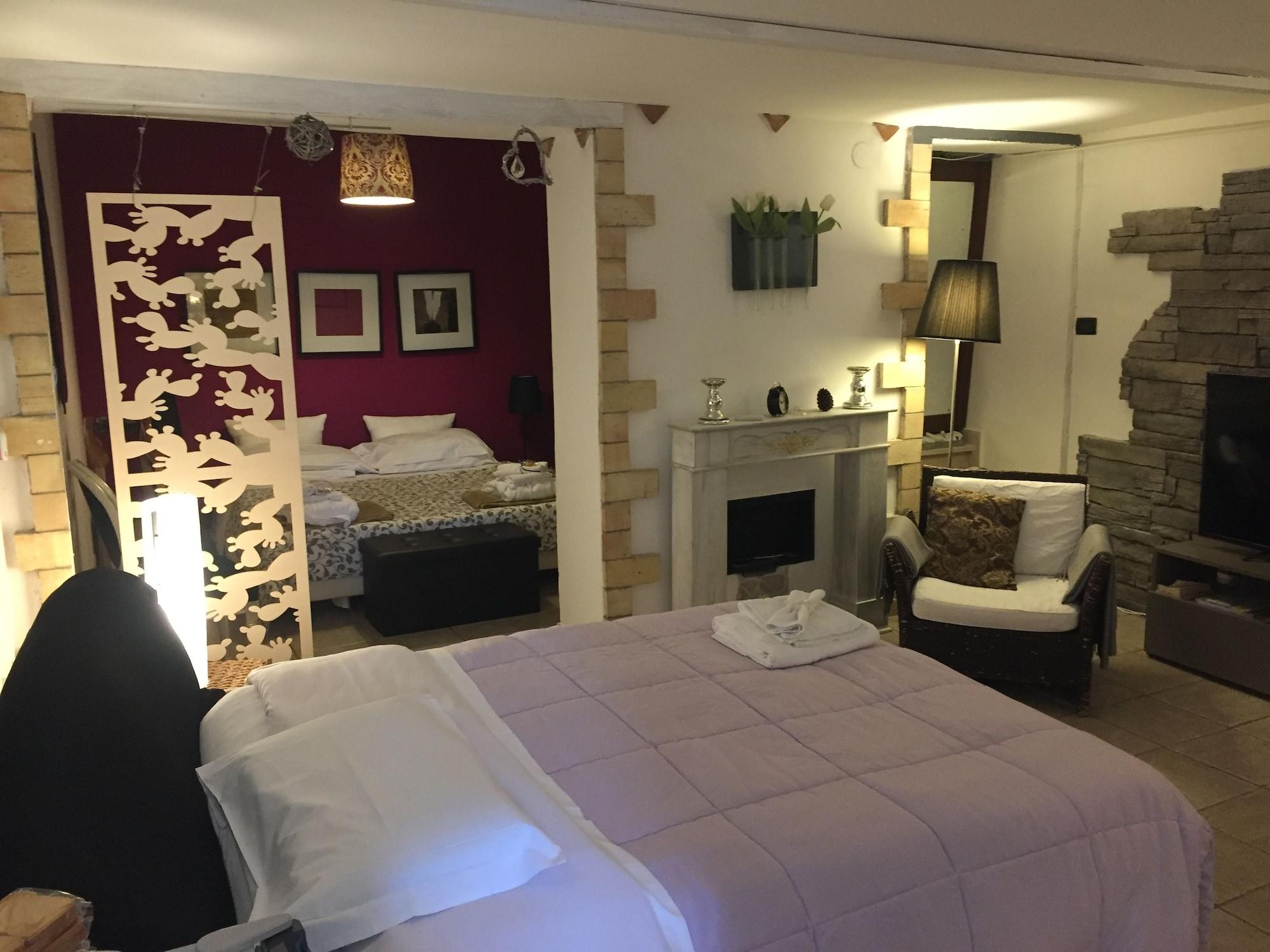 Casa Tipica Siciliana Patronale Home Bedandbreakfast Tremetrisoprailcielo Camere Con Vista, Colazione Interna In Terrazzo Panoramico Caltagirone Ngoại thất bức ảnh