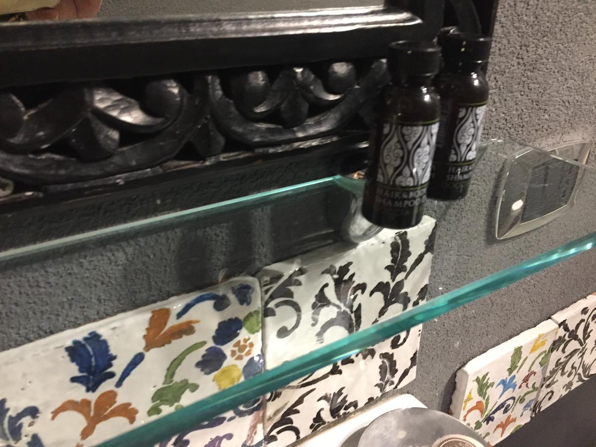 Casa Tipica Siciliana Patronale Home Bedandbreakfast Tremetrisoprailcielo Camere Con Vista, Colazione Interna In Terrazzo Panoramico Caltagirone Ngoại thất bức ảnh