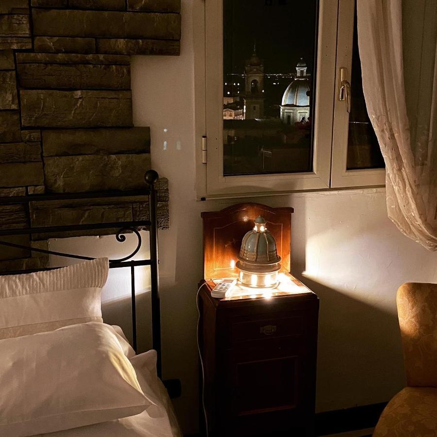 Casa Tipica Siciliana Patronale Home Bedandbreakfast Tremetrisoprailcielo Camere Con Vista, Colazione Interna In Terrazzo Panoramico Caltagirone Ngoại thất bức ảnh
